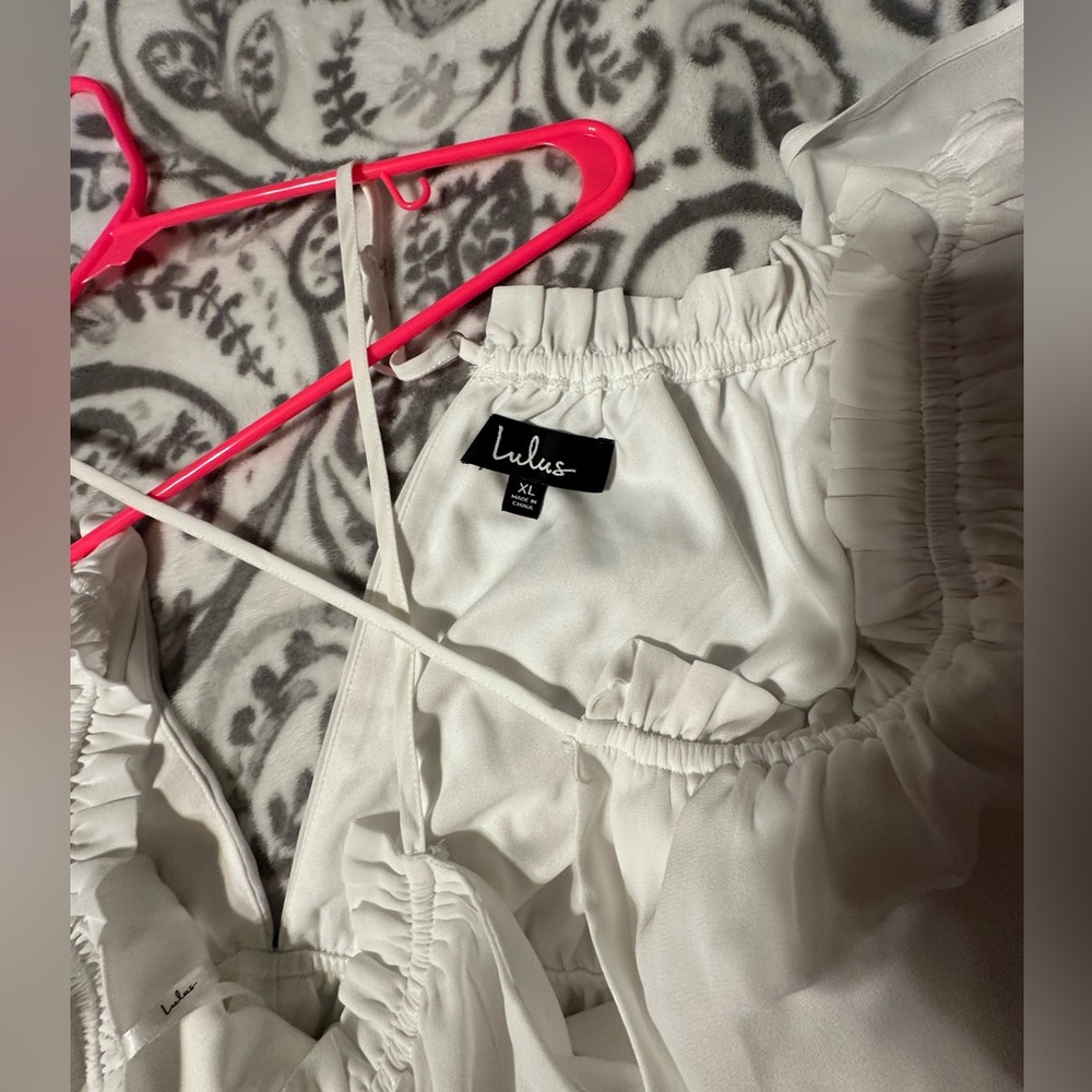 Lulu’s white short sleeved romper, XL - Picture 4 of 4